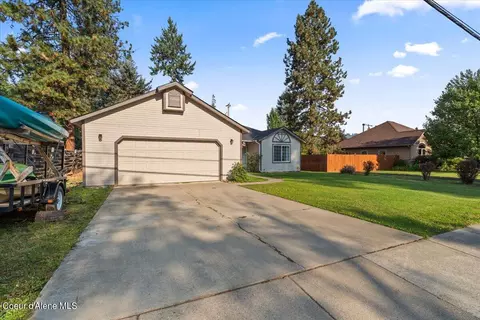 Exterior - 606 S Division, Pinehurst, ID 83850 photo 3 of 9