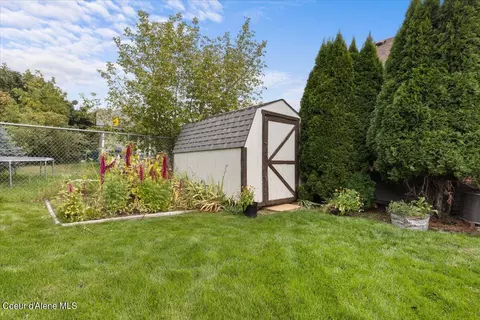 Exterior - 2001 N Cascade, Post Falls, ID 83854 photo 4 of 8