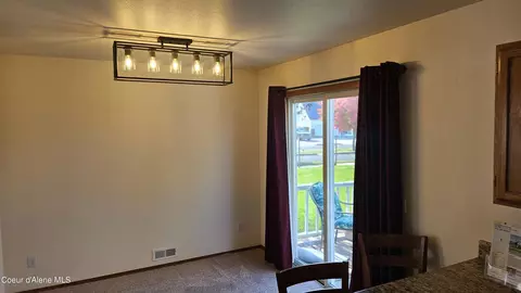 Dining - 2001 N Cascade, Post Falls, ID 83854 photo 1 of 1