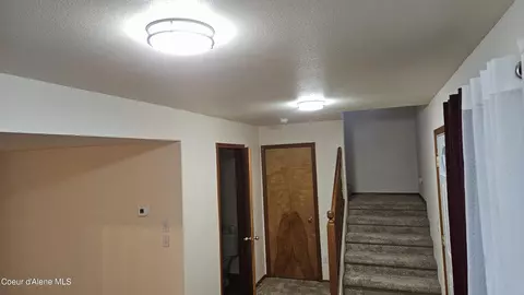 Entry Way - 2001 N Cascade, Post Falls, ID 83854 photo 2 of 3