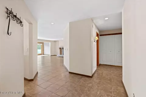 Entry Way - 212 E 1st Ave # 3, Post Falls, ID 83854 photo 1 of 2