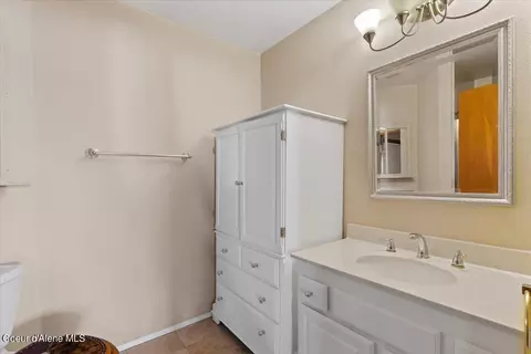 Bath - 212 E 1st Ave # 3, Post Falls, ID 83854 photo 3 of 4