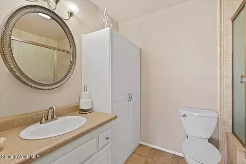 Bath - 212 E 1st Ave # 3, Post Falls, ID 83854 photo 2 of 4