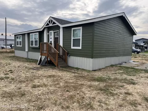 10359 N Kender Ln, Hayden, ID 83835