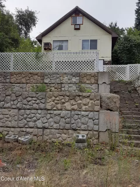 2212 Ora Ave, Saint Maries, ID 83861