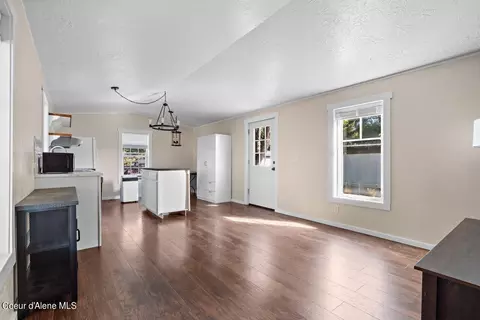 Living - 100 E Walrose Loop, Hayden, ID 83835 photo 3 of 3