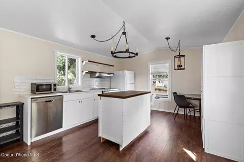 Kitchen - 100 E Walrose Loop, Hayden, ID 83835 photo 1 of 2
