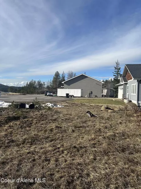 205 Silver Saddle Ct, Pinehurst, ID 83850 photo 6