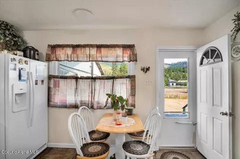 Dining - 502 W Fork Pinecreek Rd, Pinehurst, ID 83850 photo 1 of 1