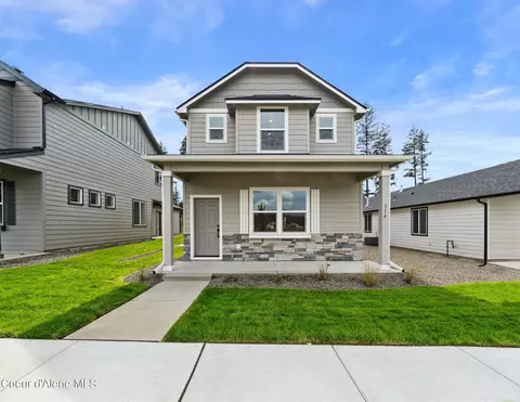 314 E Penstemon Rd, Hayden, ID 83835