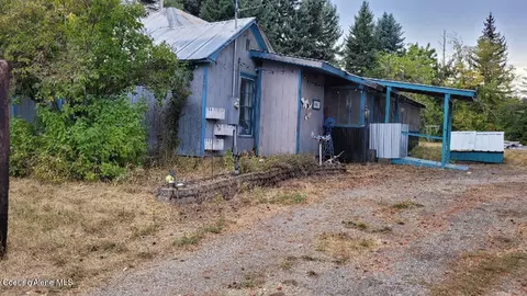 14981 Highway 2, Laclede, ID 83841