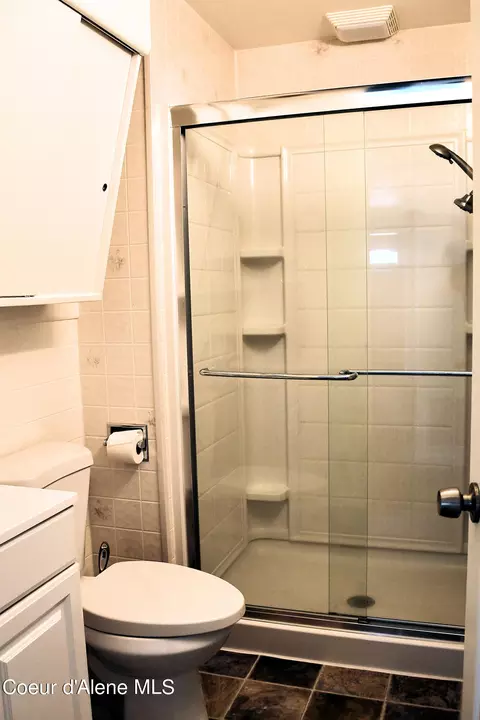 Bath - 507 Third St, Pinehurst, ID 83850 photo 1 of 1