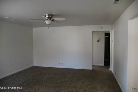 Living - 507 Third St, Pinehurst, ID 83850 photo 2 of 3