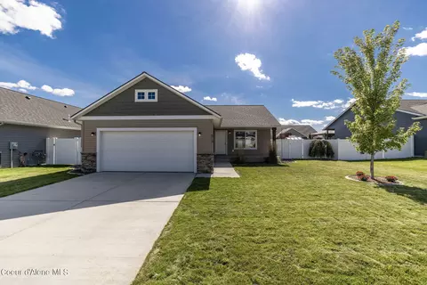6719 W Irish Cir, Rathdrum, ID 83858