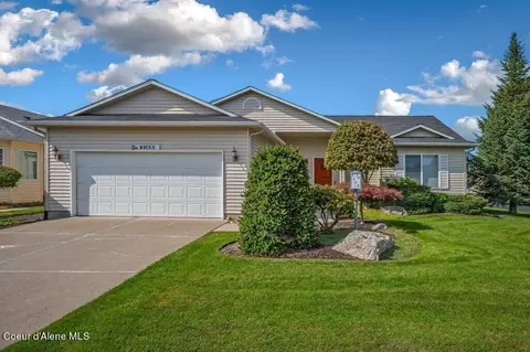 8573 N Retirewood Ct, Hayden, ID 83835