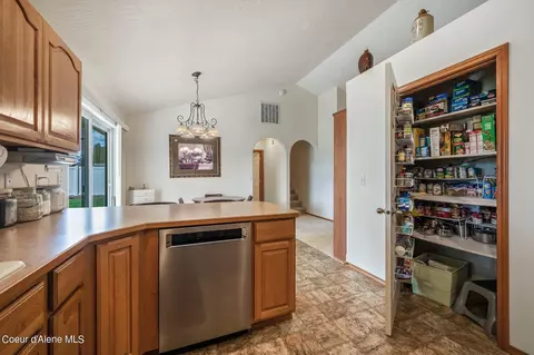 Kitchen - 907 E Stoneybrook Loop, Post Falls, ID 83854 photo 4 of 4