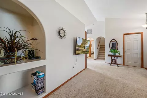 Living - 907 E Stoneybrook Loop, Post Falls, ID 83854 photo 4 of 4