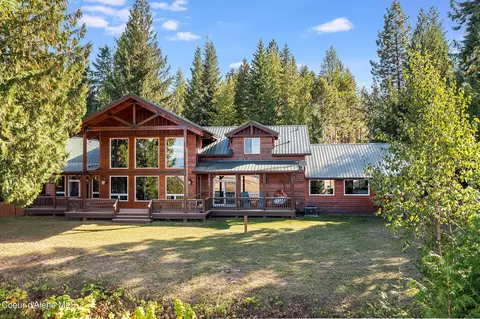 887 831 Treetop Bluff Ln, Bonners Ferry, ID 83805