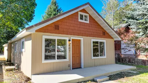 407 W Mullan Ave, Kellogg, ID 83837 photo 6