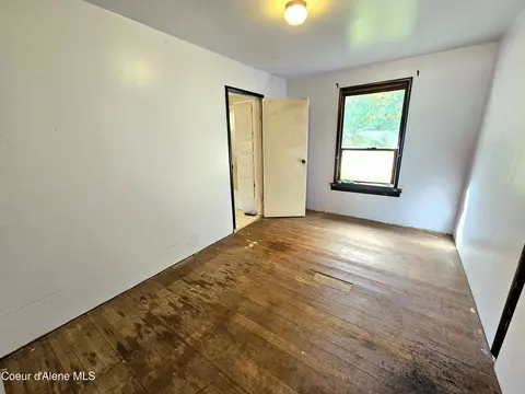 Bedroom - 402 E 3rd Ave, Clark Fork, ID 83811 photo 3 of 4