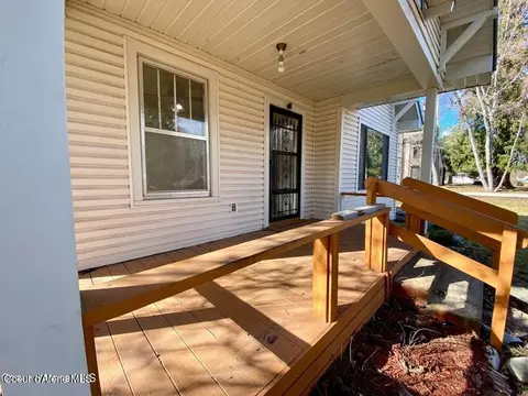Exterior - 402 E 3rd Ave, Clark Fork, ID 83811 photo 2 of 8