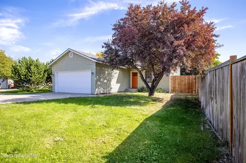 5756 N Montage Ln, Coeur D'alene, ID 83815