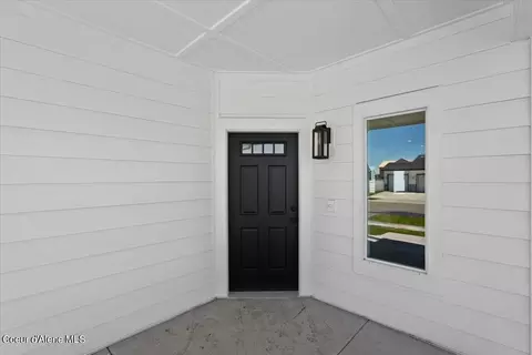 2561 E Natti Ct, Post Falls, ID 83854 photo 2