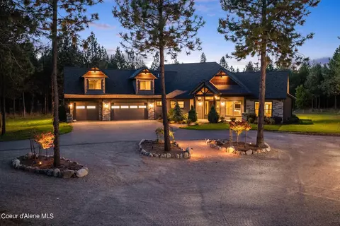 22879 N Massif Rd, Rathdrum, ID 83858