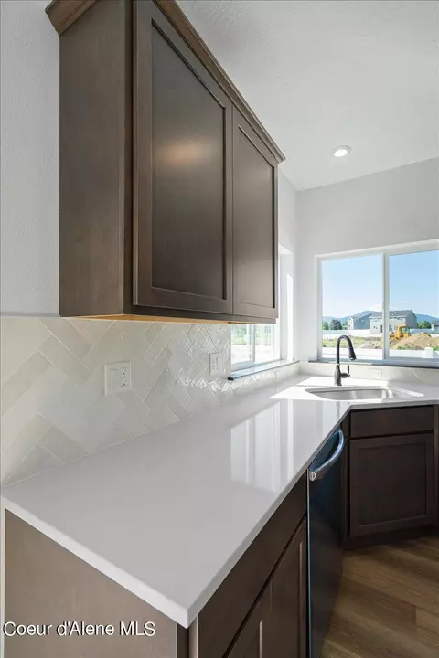 Kitchen - 2779 E Cinder Ave, Post Falls, ID 83854 photo 4 of 4