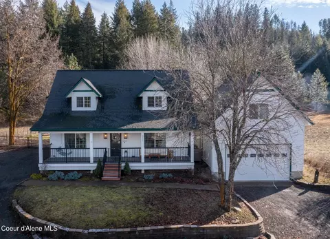 311 E Park Ave, Harrison, ID 83833