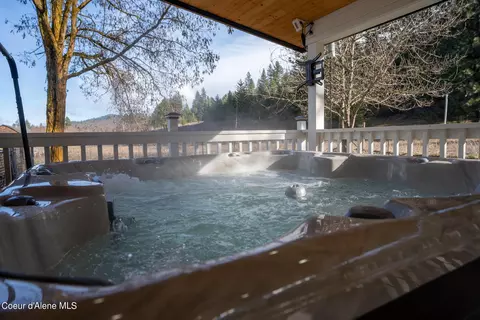 Exterior - 311 E Park Ave, Harrison, ID 83833 photo 12 of 19