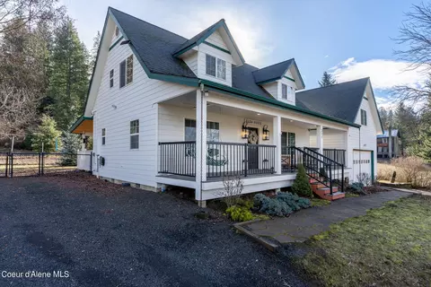 Exterior - 311 E Park Ave, Harrison, ID 83833 photo 3 of 19