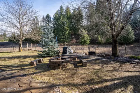 Exterior - 311 E Park Ave, Harrison, ID 83833 photo 16 of 19