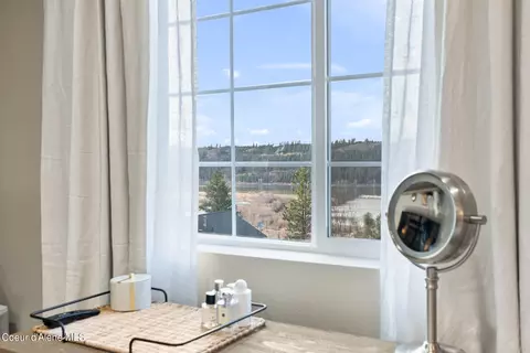 Bedroom - 311 E Park Ave, Harrison, ID 83833 photo 8 of 9