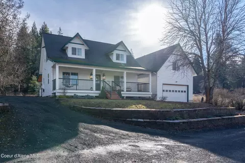 Exterior - 311 E Park Ave, Harrison, ID 83833 photo 4 of 19