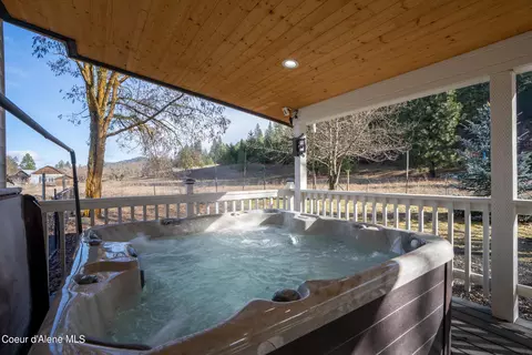 Exterior - 311 E Park Ave, Harrison, ID 83833 photo 11 of 19