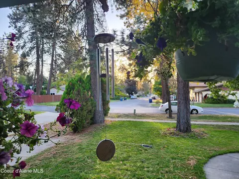 303 S Cedar St, Post Falls, ID 83854 photo 4