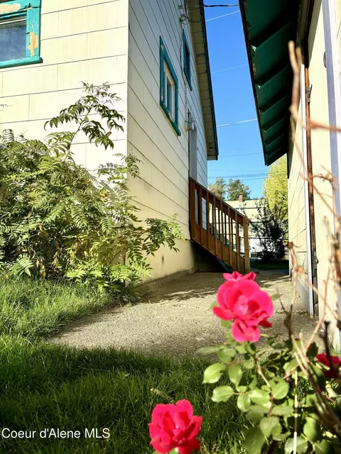 Exterior - 204 Portland Ave, Kellogg, ID 83837 photo 4 of 6