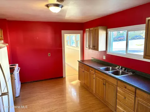 Kitchen - 204 Portland Ave, Kellogg, ID 83837 photo 1 of 3