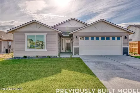 10406 Liverpool Loop, Hayden, ID 83835