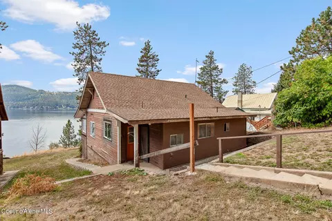 447 S Lakefront Ave, Harrison, ID 83833