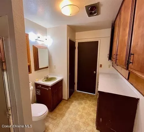 Bath - 814 Bryan Dr, Kamiah, ID 83536 photo 5 of 5
