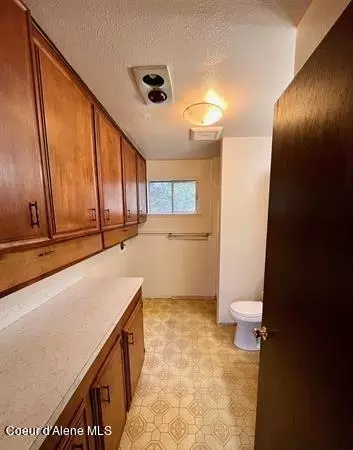 Bath - 814 Bryan Dr, Kamiah, ID 83536 photo 4 of 5