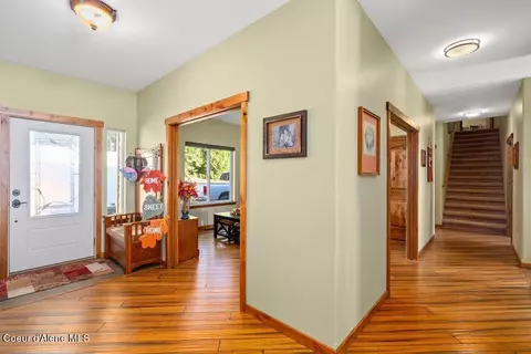 Entry Way - 16145 W Nelson Loop Rd, Rathdrum, ID 83858 photo 1 of 2