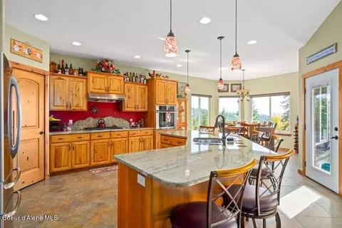Kitchen - 16145 W Nelson Loop Rd, Rathdrum, ID 83858 photo 2 of 6