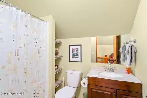 Bath - 16145 W Nelson Loop Rd, Rathdrum, ID 83858 photo 5 of 5