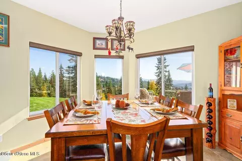 Dining - 16145 W Nelson Loop Rd, Rathdrum, ID 83858 photo 1 of 2