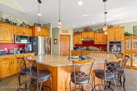 Kitchen - 16145 W Nelson Loop Rd, Rathdrum, ID 83858 photo 1 of 6