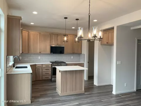 1280 E Allenby Ave, Post Falls, ID 83854 photo 2