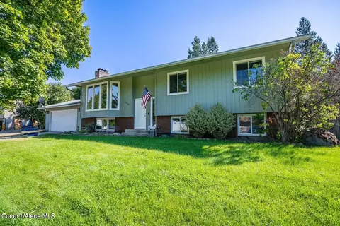 12238 W Parkview Dr, Post Falls, ID 83854